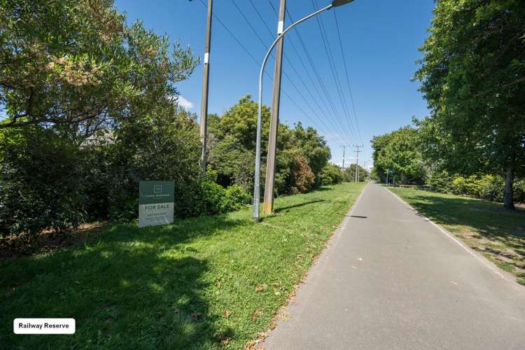 10 Neale Avenue Stoke_22