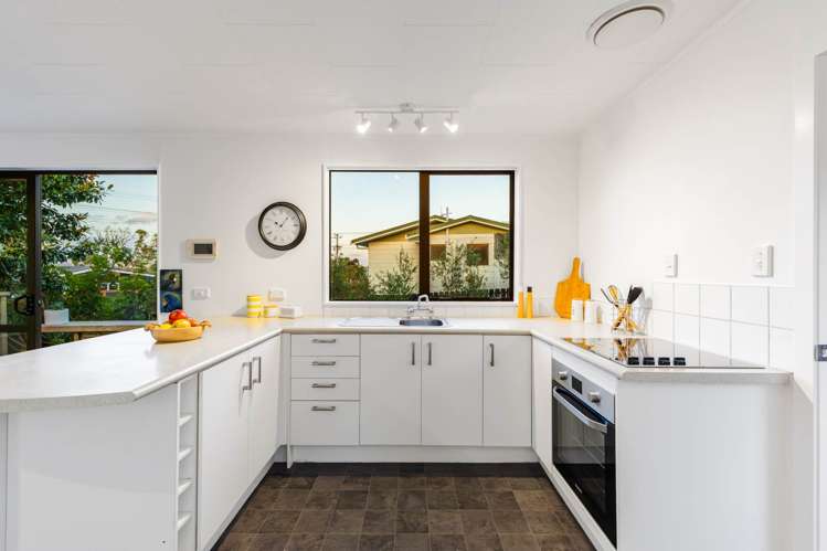 1 Iris Street Snells Beach_4