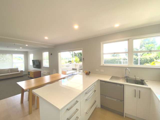 24 Taioma Crescent Te Atatu Peninsula_3