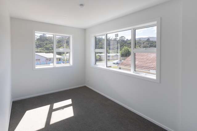 82 Main Road Wainuiomata_3