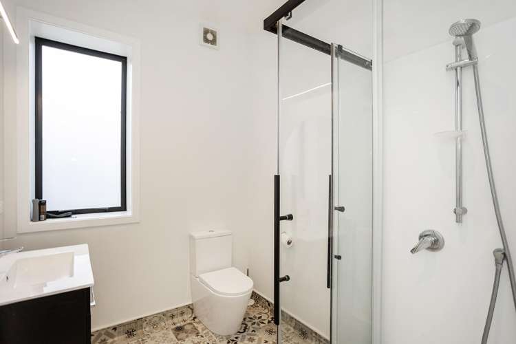 1 Queens Gardens Dunedin Central_42