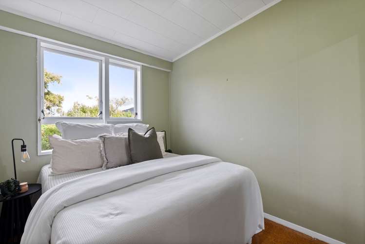 39 Victory Avenue Karori_7