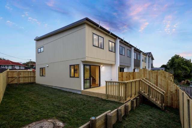 14/25 Vodanovich Road Te Atatu South_1