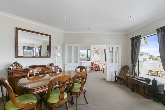 86 Cypress Drive Maungaraki_3