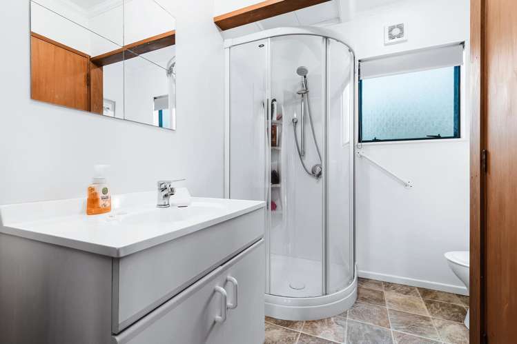 4 Herea Avenue Motuoapa_10