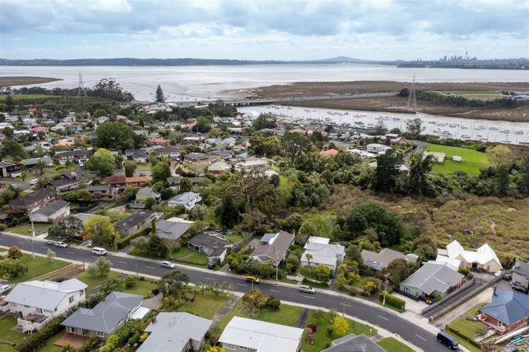 53 Jaemont Avenue Te Atatu South_1