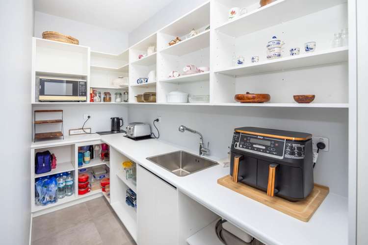 17 Riverside Way_4