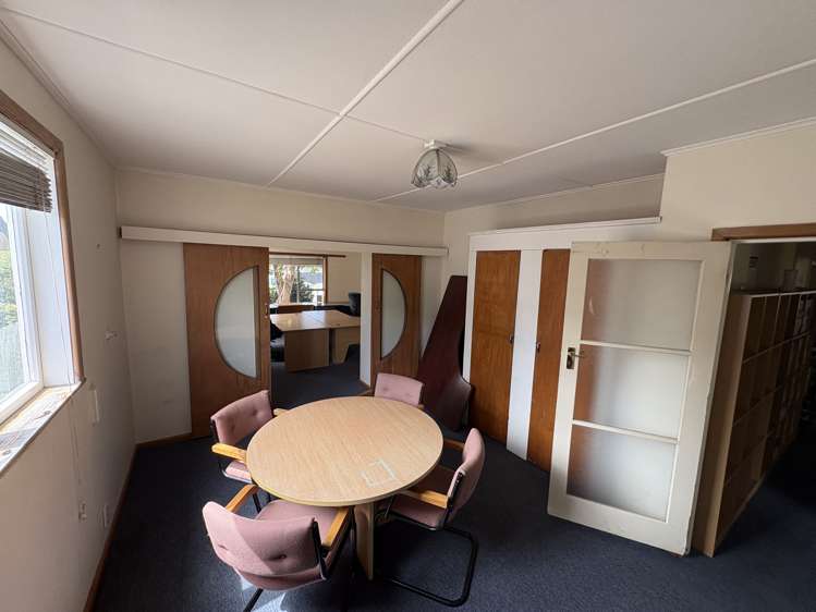 302 Southampton Street West Hastings_11