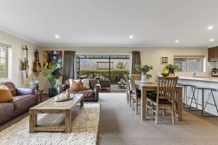 333 Lakes Boulevard Pyes Pa_3