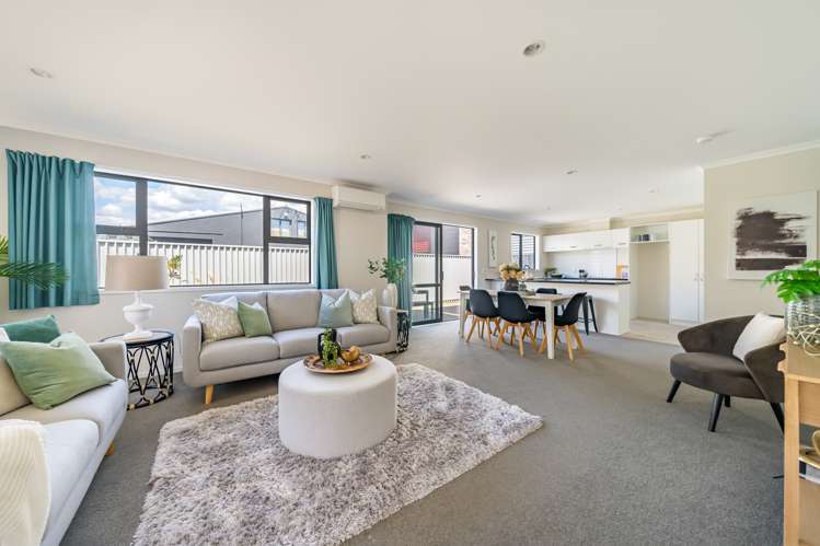 28 Latimer Way Petone_6