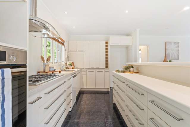 38 The Circle Manly_1