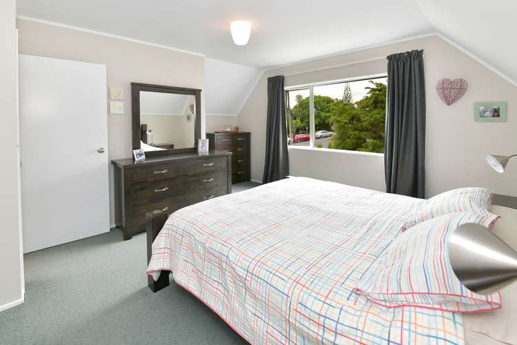 1/130 Brian Crescent Stanmore Bay_11