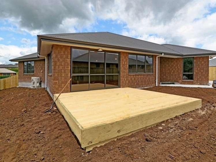 26 Max Landing Grandview Heights_8