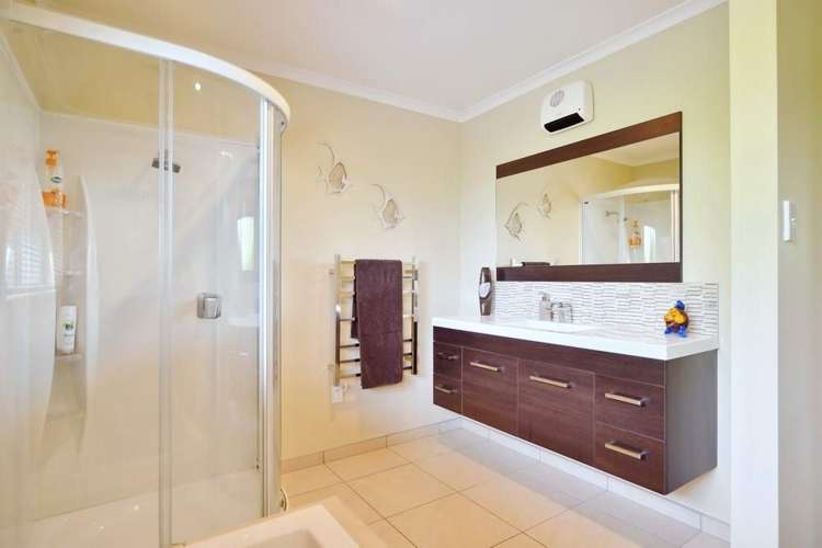 1 Cobden Place Woodend_13