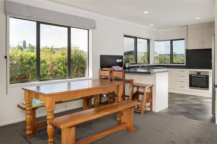 77 Osprey Drive Welcome Bay_10