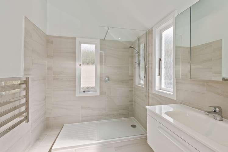 13 Cholmondeley Lane Governors Bay_14