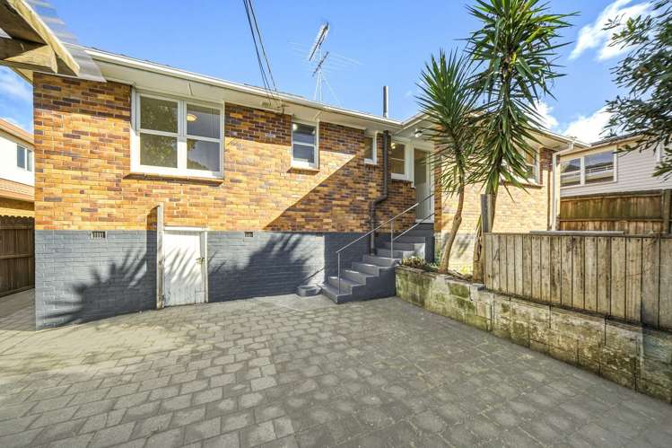 194 Chivalry Road Glenfield_12