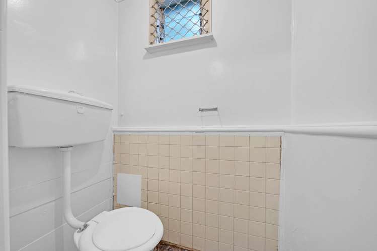 26 Ray Small Drive Papakura_17
