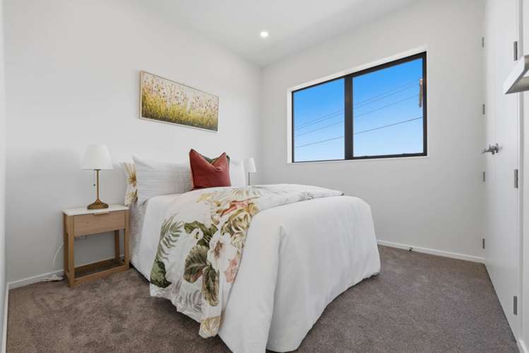 73,75/79 Cnr Terry Street and McFadzean Drive Blockhouse Bay_18