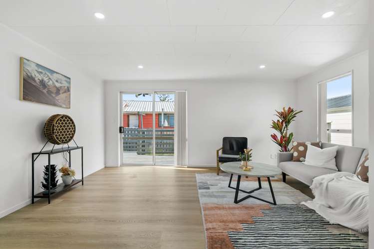 2/33 Secretariat Place Randwick Park_1