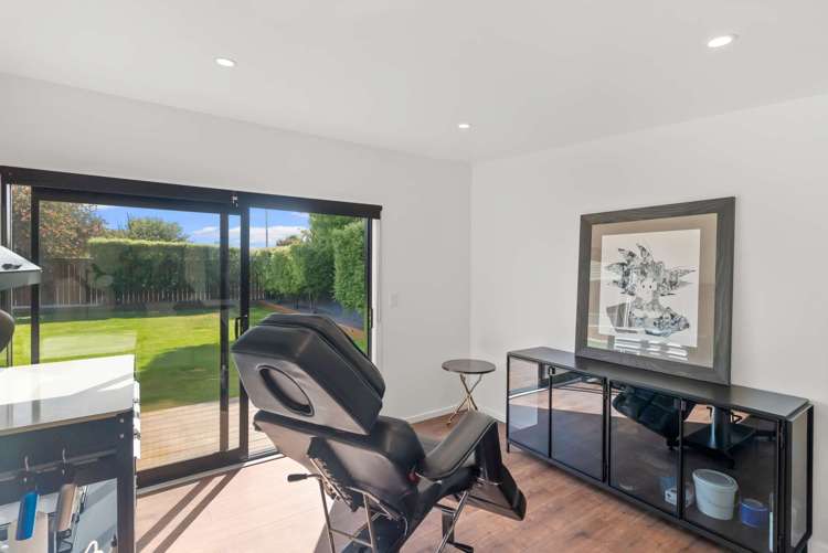 1 Monowai Crescent North New Brighton_14