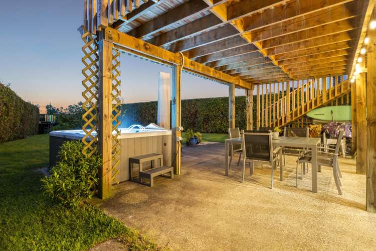 1410 Whangaparaoa Road Army Bay_17