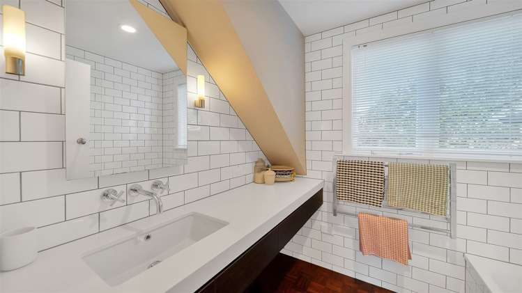 100 Idris Road Bryndwr_23