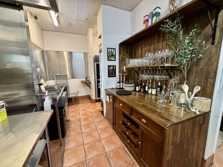 6/62-78 Hurstmere Road Takapuna_8