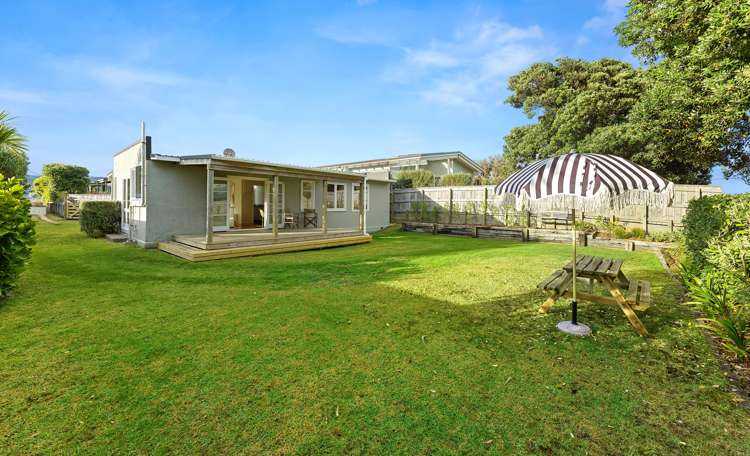 55 Ngapaki Street Waikanae Beach_21