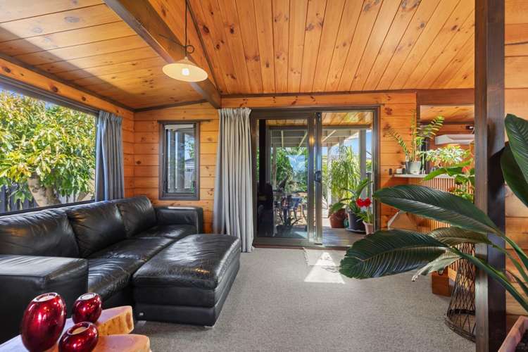 38 Endeavour Avenue Welcome Bay_2