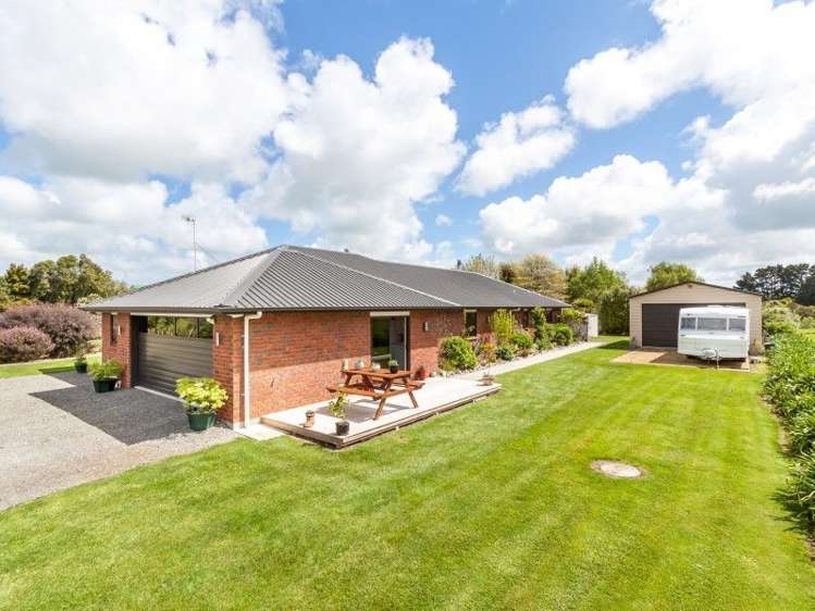 17 Cemetery Road Sanson_22