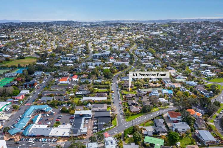 1/1 Penzance Road Mairangi Bay_15