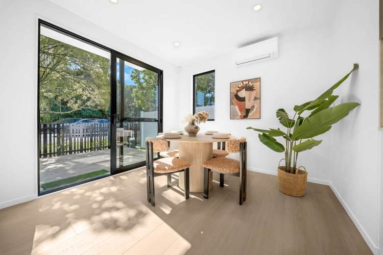 111A Abbotts Way_4