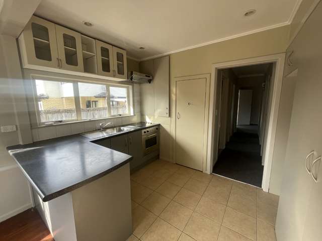 Charming 2-Bedroom Unit in Mangere