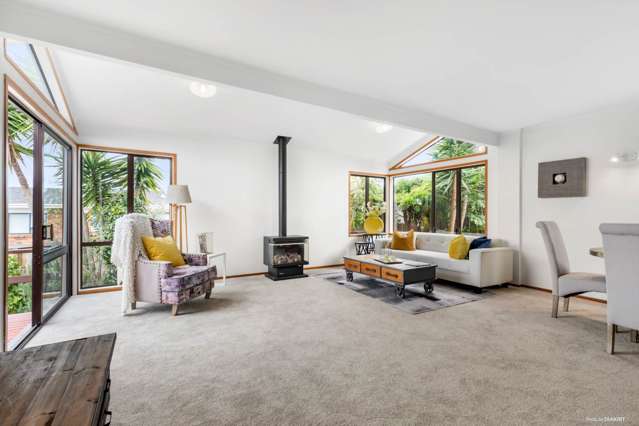 2/3 Holdaway Avenue Northcote_4