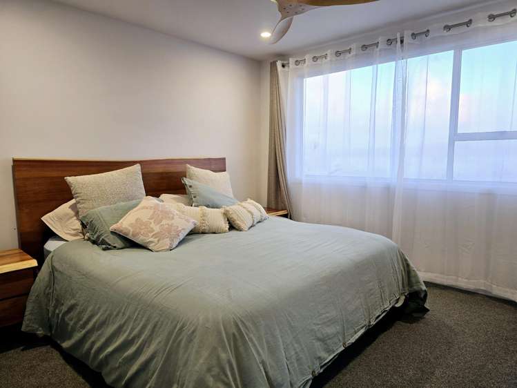172 Torkar Road Clarks Beach_44