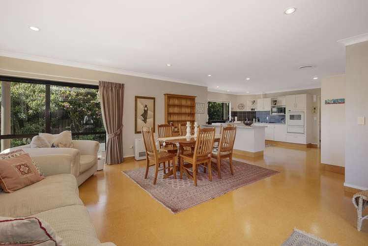 12 Papawai Grove Waikanae_5