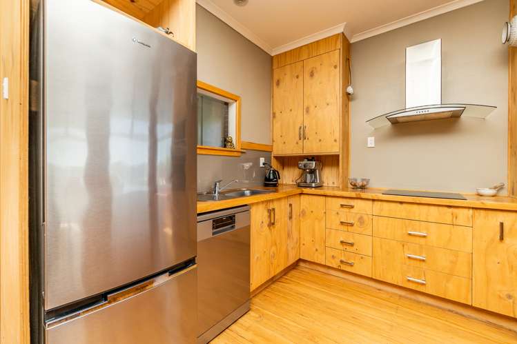 16 June Street Highfield_6