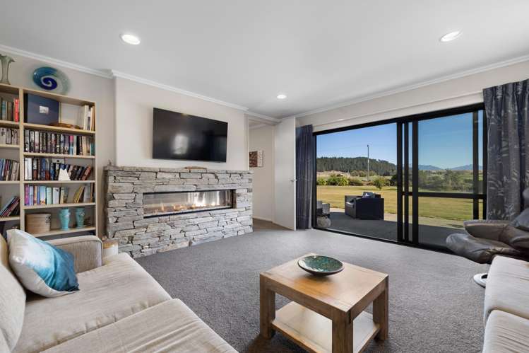 20 Church Road Luggate_11