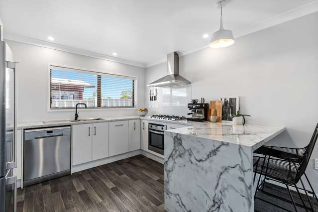 24 Lachlan Drive Dinsdale_1