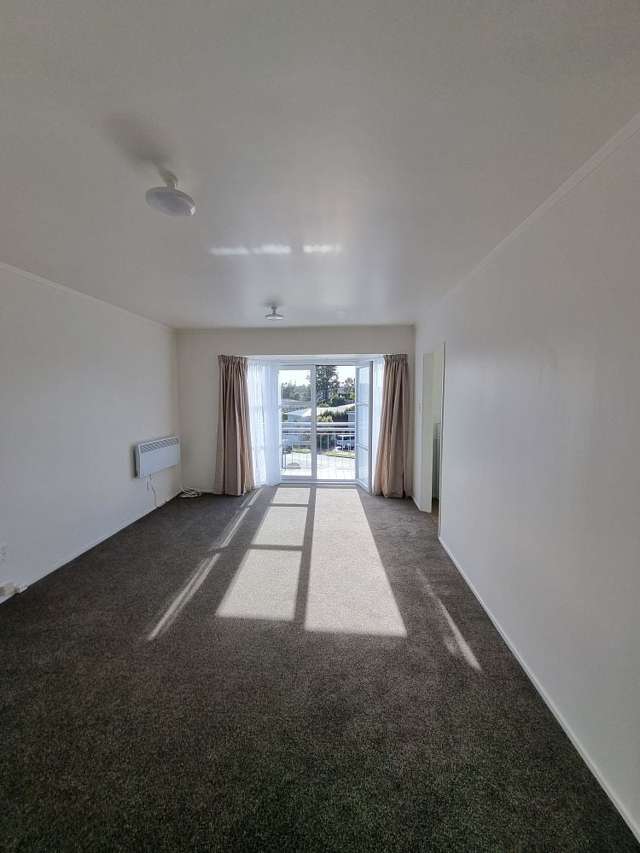 Renovated 2 Bdrm Unit - Meadowbank