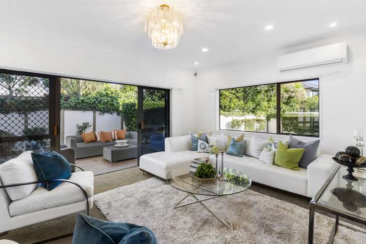 23 Gillard Place Eastern Beach_10