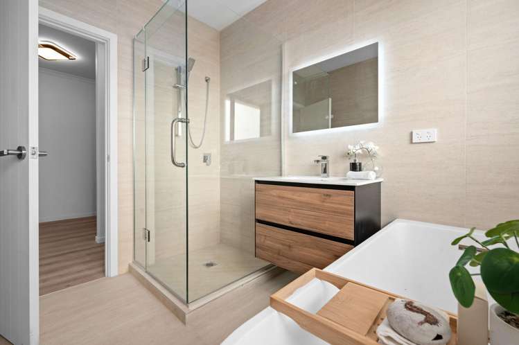 39 Overton Street Rototuna North_16