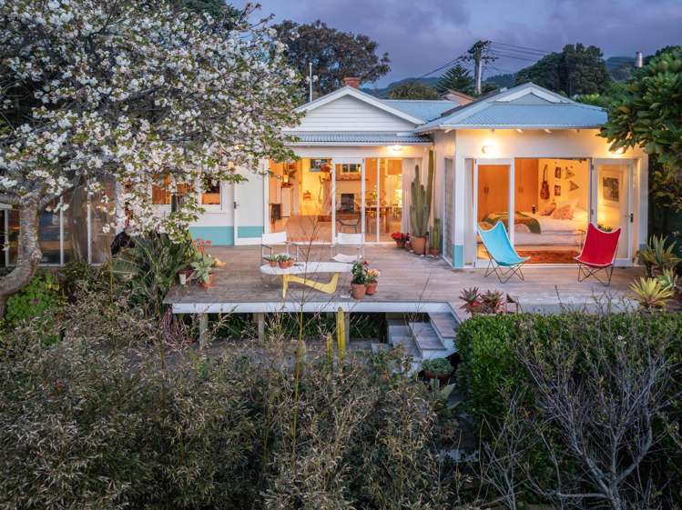 121 Wellington Road Paekakariki_32