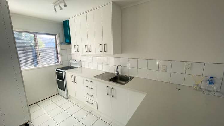 3/24 Campbell Road Royal Oak_2