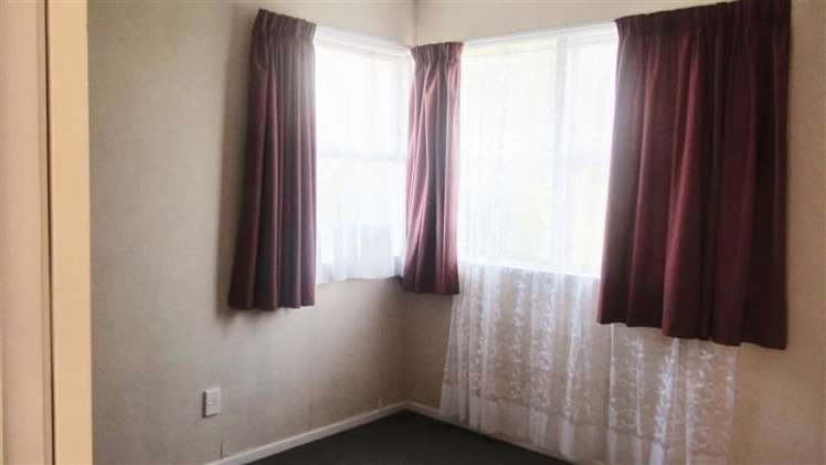 11 Finlow Drive Te Atatu South_8