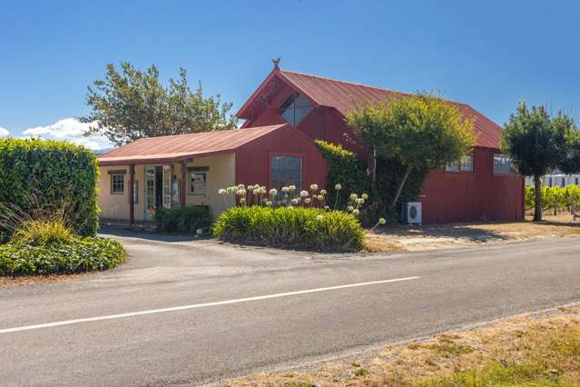 Unique Golden Mile Opportunity