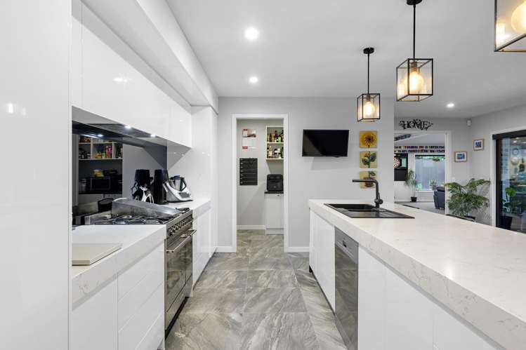 27 Carnaveron Drive Lincoln_9
