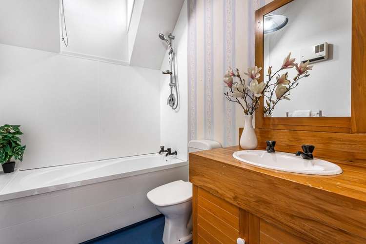 2/20 Bristol Street Merivale_11