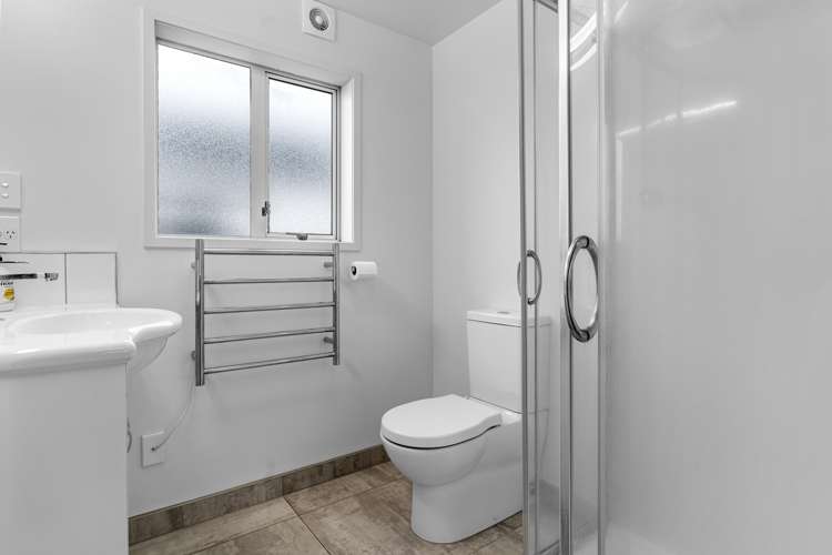 2/21 The Mall Mount Maunganui_11